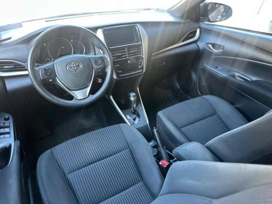 TOYOTA-YARIS-2020