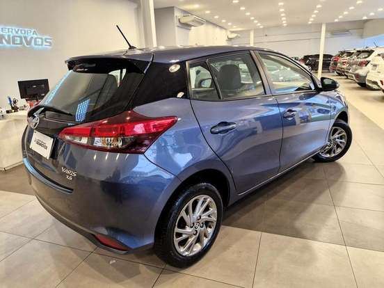 TOYOTA-YARIS-2024