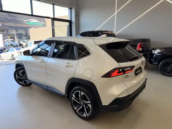 TOYOTA-YARIS CROSS-2026