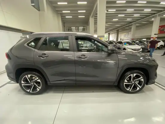 TOYOTA-YARIS CROSS-2026