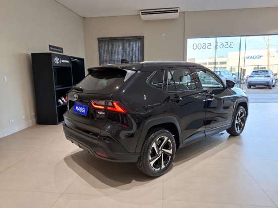 TOYOTA-YARIS CROSS-2026