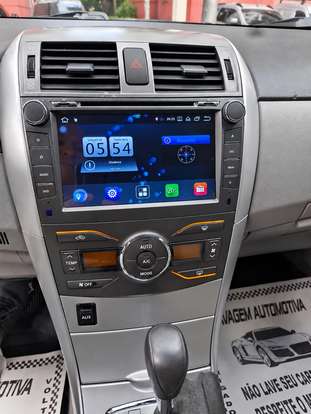 TOYOTA-COROLLA-2011