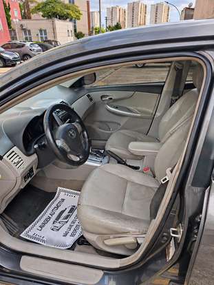 TOYOTA-COROLLA-2011