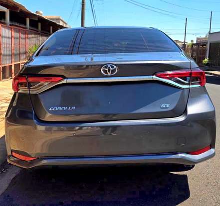 TOYOTA-COROLLA-2024
