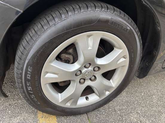 TOYOTA-COROLLA-2010