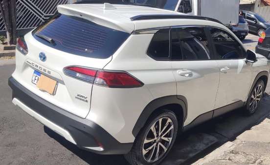 TOYOTA-COROLLA CROSS-2023