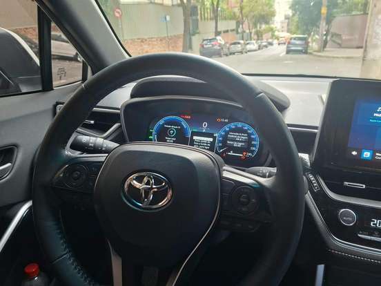 TOYOTA-COROLLA CROSS-2024