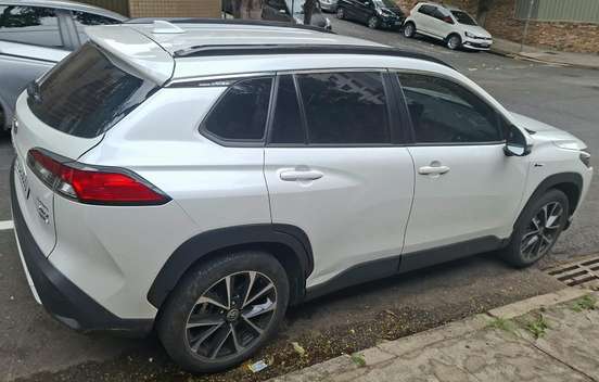 TOYOTA-COROLLA CROSS-2024