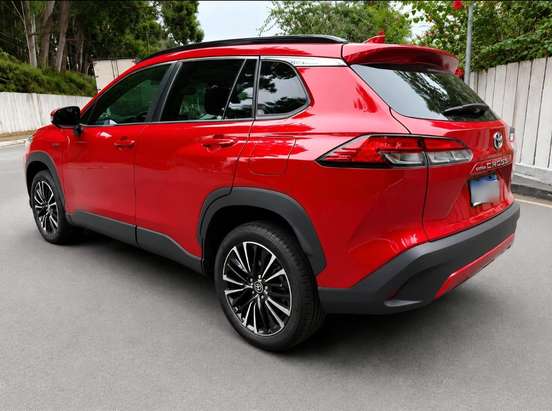TOYOTA-COROLLA CROSS-2024