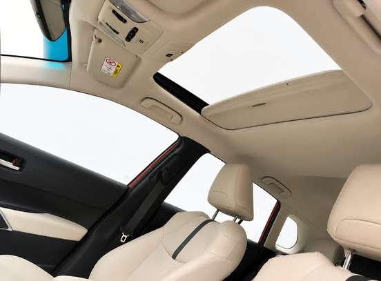 TOYOTA-COROLLA CROSS-2024
