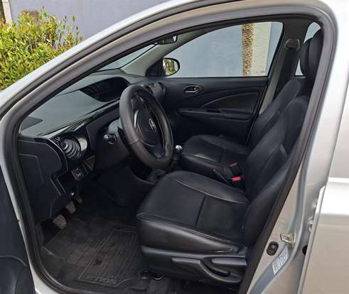 TOYOTA-ETIOS-2014