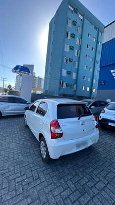 TOYOTA-ETIOS-1.3 X 16V FLEX 4P MANUAL TOYOTA-ETIOS-2016