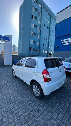 TOYOTA-ETIOS-2016