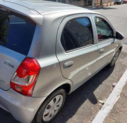 TOYOTA-ETIOS-2014