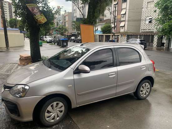 TOYOTA-ETIOS-2017