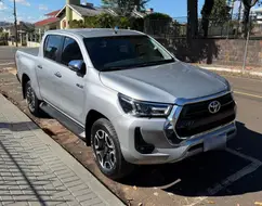 TOYOTA HILUX 2.8 D-4D TURBO DIESEL CD SRV 4X4 AUTOMÁTICO TOYOTA HILUX 2.8 D-4D TURBO DIESEL CD SRV 4X4 AUTOMÁTICO