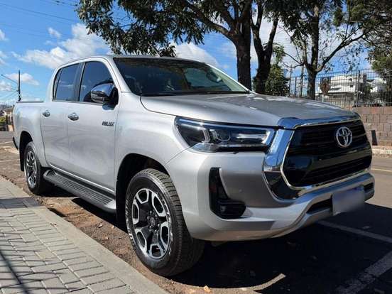 TOYOTA-HILUX-2.8 D-4D TURBO DIESEL CD SRV 4X4 AUTOMÁTICO TOYOTA-HILUX-2024