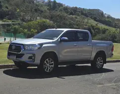 TOYOTA HILUX 2.8 SRV 4X4 CD 16V DIESEL 4P AUTOMÁTICO TOYOTA HILUX 2.8 SRV 4X4 CD 16V DIESEL 4P AUTOMÁTICO
