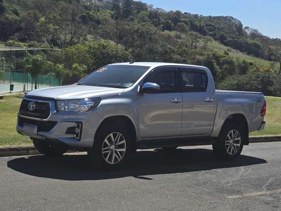TOYOTA-HILUX-2.8 SRV 4X4 CD 16V DIESEL 4P AUTOMÁTICO TOYOTA-HILUX-2020