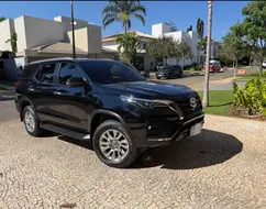 TOYOTA HILUX SW4 2.7 VVT-i FLEX SRV 7L 4X2 AUTOMÁTICO TOYOTA HILUX SW4 2.7 VVT-i FLEX SRV 7L 4X2 AUTOMÁTICO