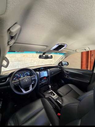 TOYOTA-HILUX SW4-2021