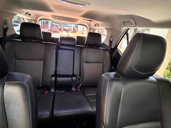 TOYOTA-HILUX SW4-2.7 VVT-i FLEX SRV 7L 4X2 AUTOMÁTICO TOYOTA-HILUX SW4-2021