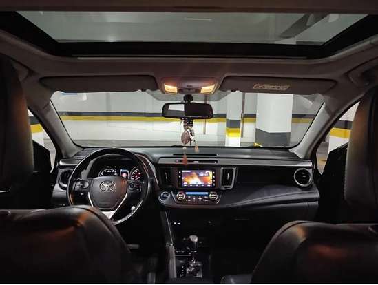 TOYOTA-RAV4-2017