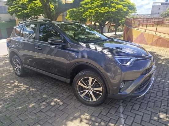 TOYOTA-RAV4-2017