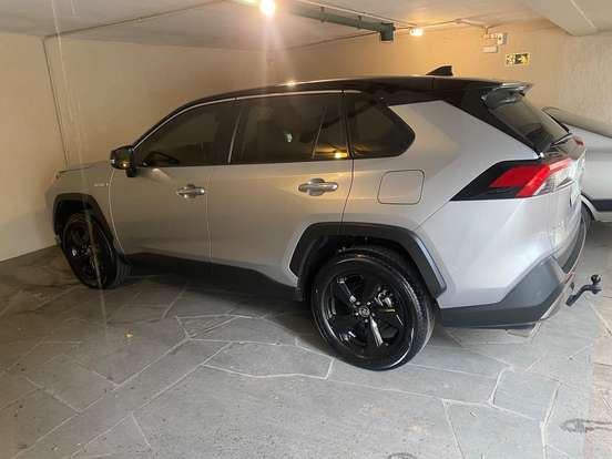 TOYOTA-RAV4-2019