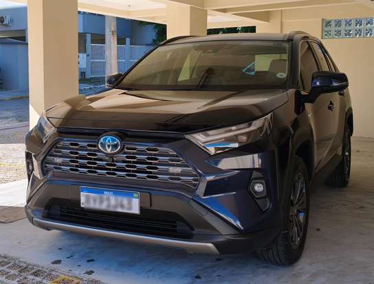 TOYOTA-RAV4-2023