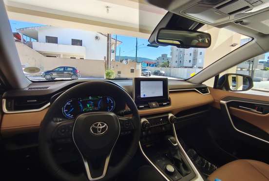 TOYOTA-RAV4-2023
