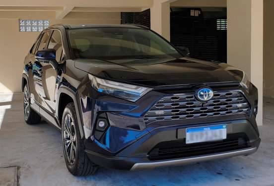 TOYOTA-RAV4-2023