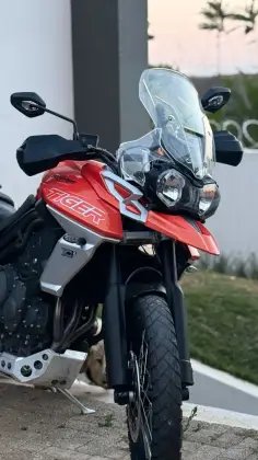 TRIUMPH TIGER 800 XCX 