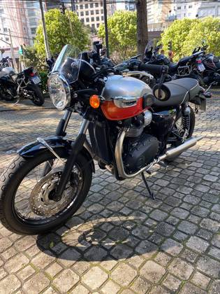 TRIUMPH BONNEVILLE T100 900 