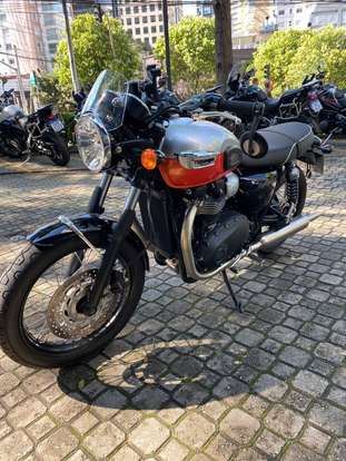 TRIUMPH-BONNEVILLE T100 900-2025