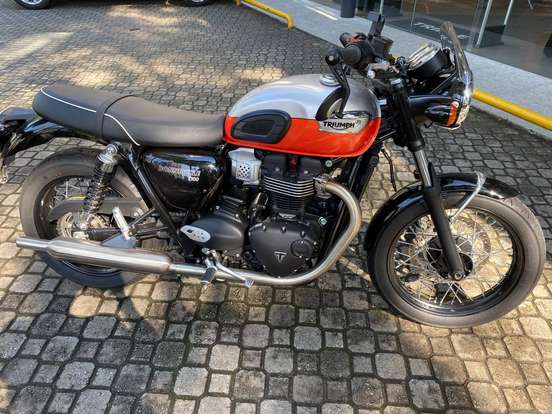 TRIUMPH-BONNEVILLE T100 900-2025