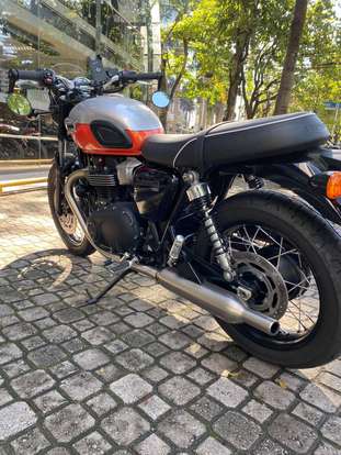 TRIUMPH-BONNEVILLE T100 900-2025