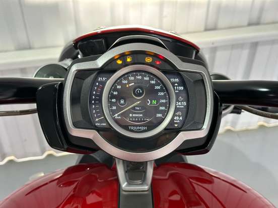 TRIUMPH-ROCKET III R-2021