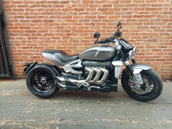 TRIUMPH ROCKET III R 