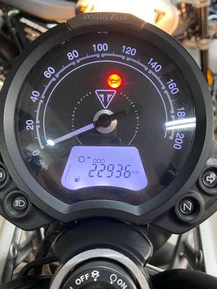 TRIUMPH-SCRAMBLER 900-2023