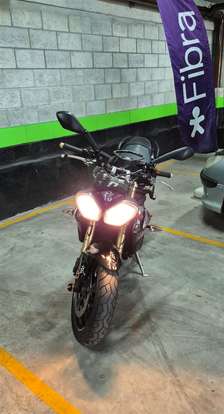 TRIUMPH-STREET TRIPLE 675 ABS-2017