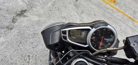 TRIUMPH-STREET TRIPLE 675 ABS-2017