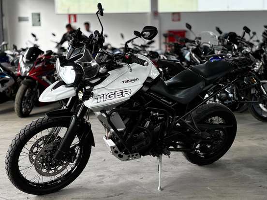 TRIUMPH-TIGER 800 XCX-2019