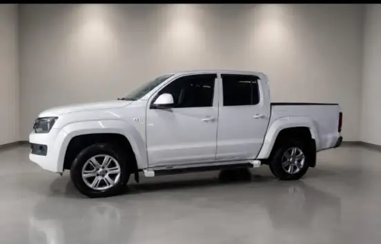 VOLKSWAGEN-AMAROK-2015