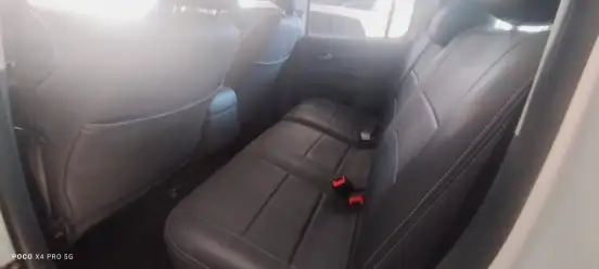VOLKSWAGEN-AMAROK-2015