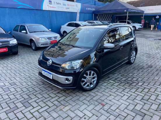 VOLKSWAGEN-CROSS UP-2016