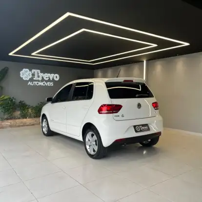 VOLKSWAGEN-FOX-2016