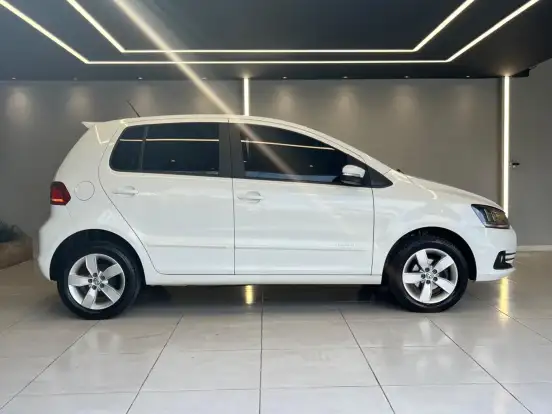 VOLKSWAGEN-FOX-1.6 MSI COMFORTLINE 8V FLEX 4P MANUAL VOLKSWAGEN-FOX-2016