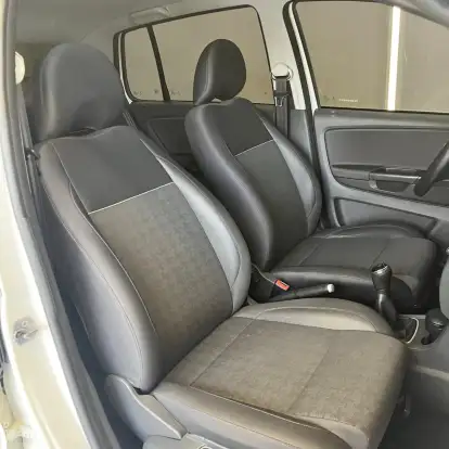VOLKSWAGEN-FOX-2016