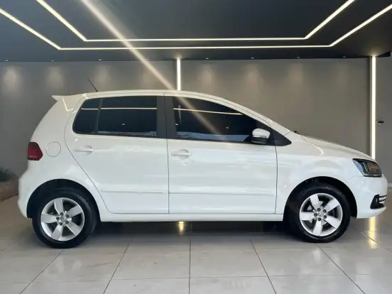 VOLKSWAGEN-FOX-1.6 MSI COMFORTLINE 8V FLEX 4P MANUAL VOLKSWAGEN-FOX-2016